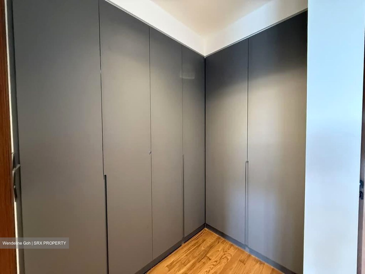Sembawang Straits Estate (D27), Terrace #581117041